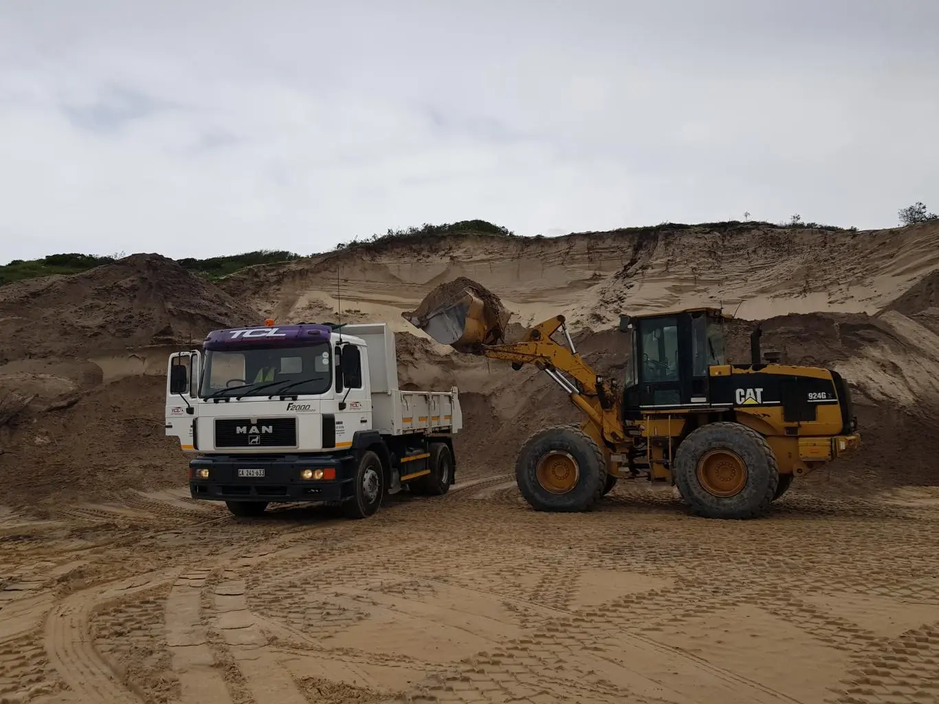 ezgif.com-gif-maker (12)